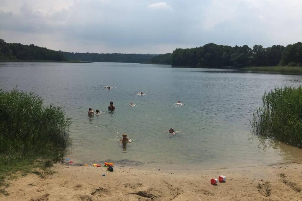 אנגרמונד Ferienwohnung In Peetzig Am See מראה חיצוני תמונה