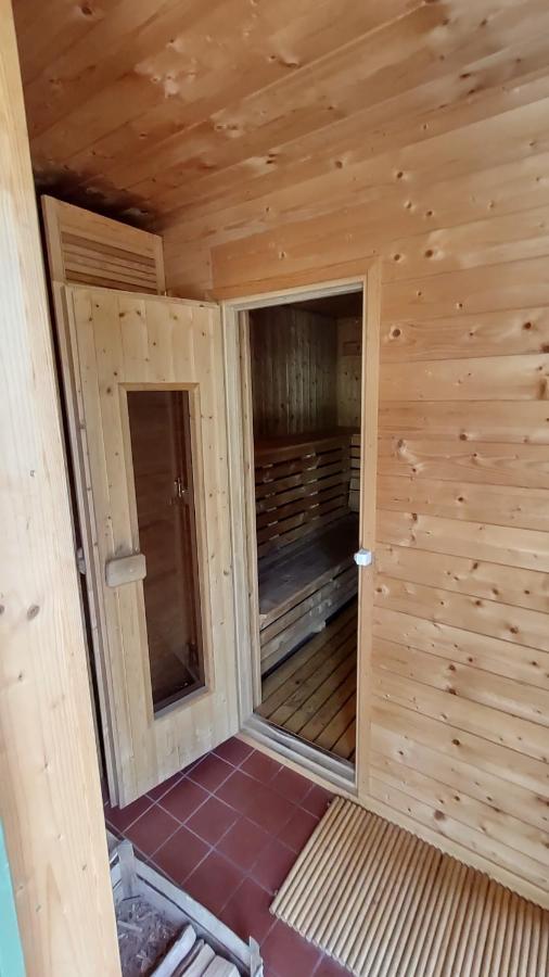 אנגרמונד Ferienwohnung In Peetzig Am See מראה חיצוני תמונה